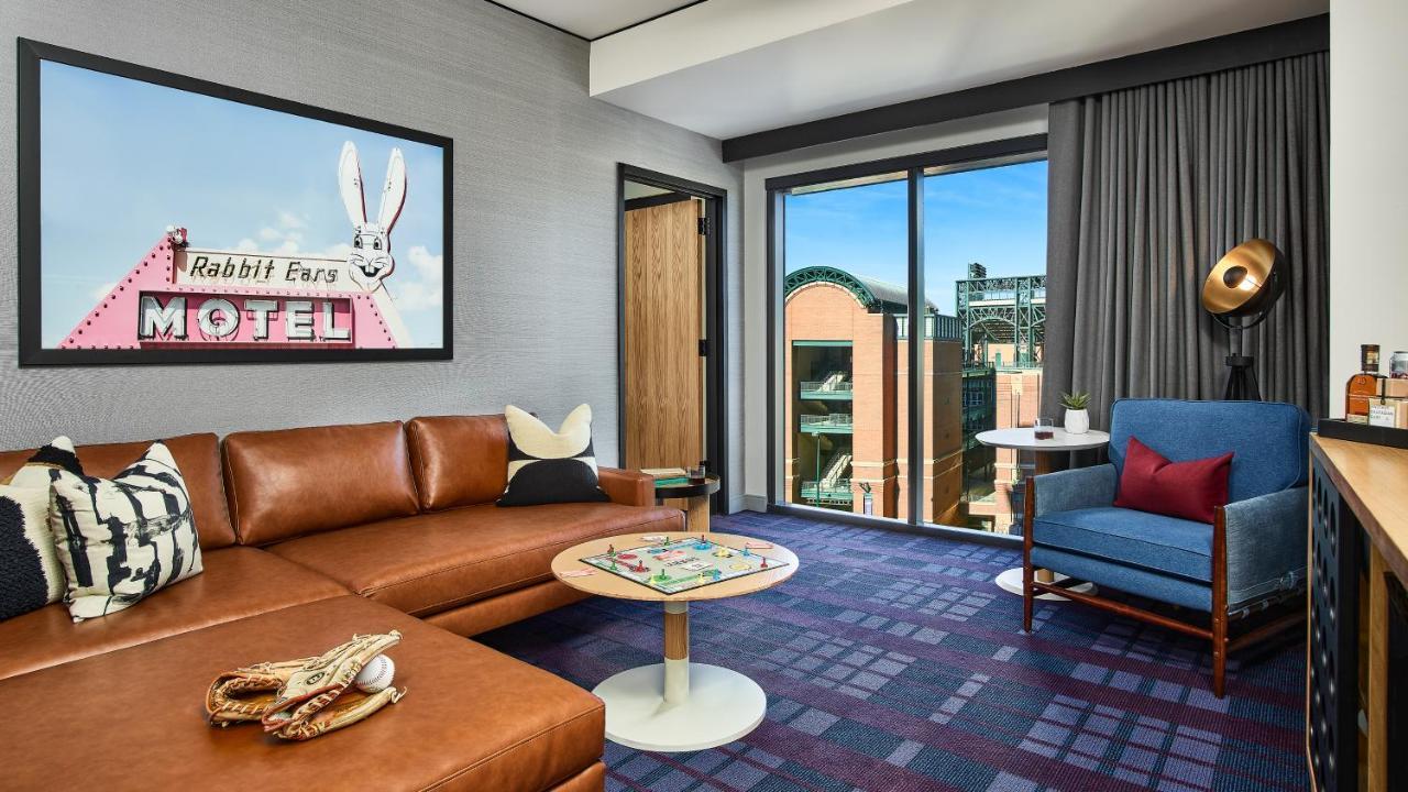 One-Bedroom Suite
