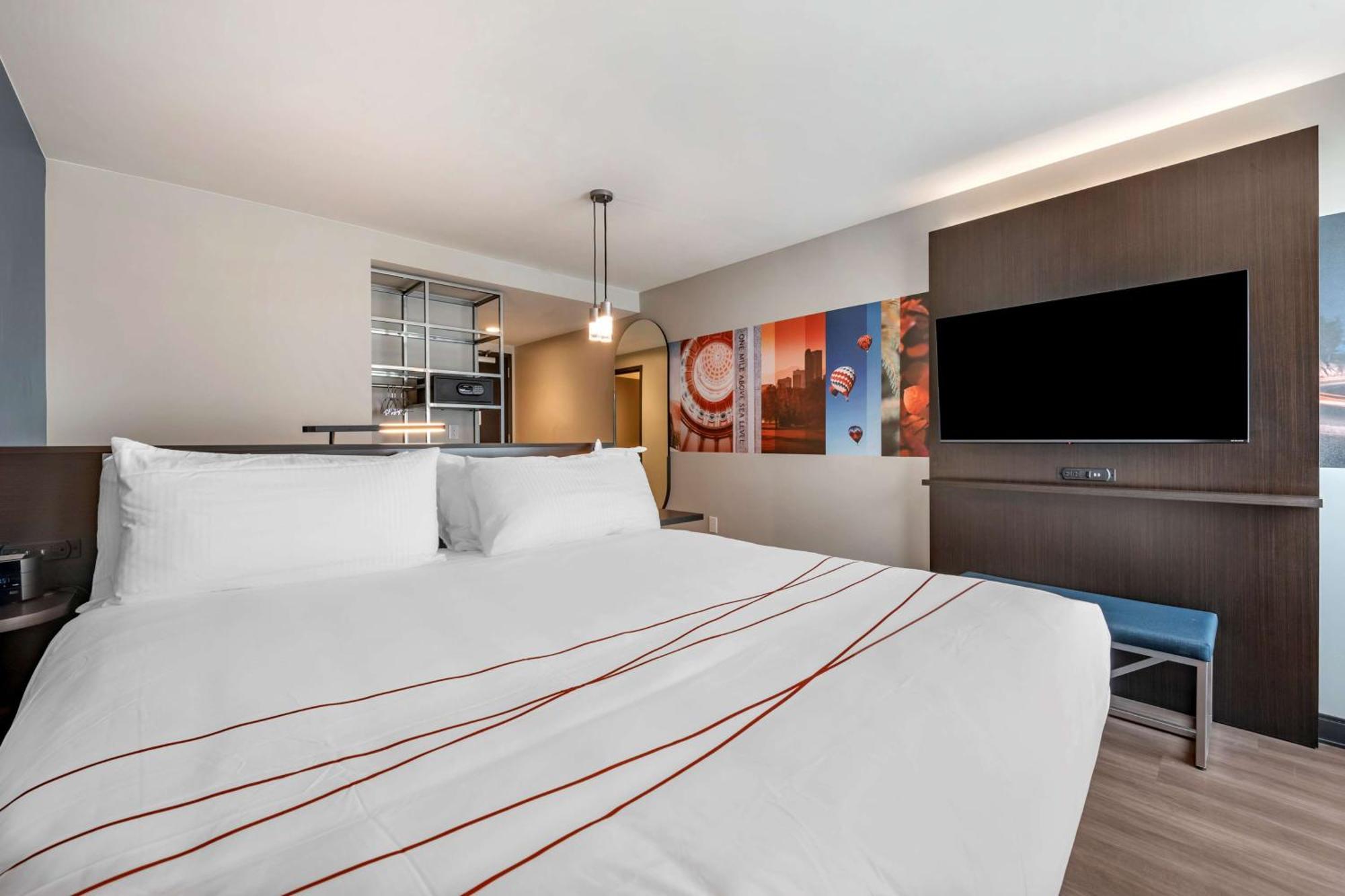 King Room,1273036504:JPEG