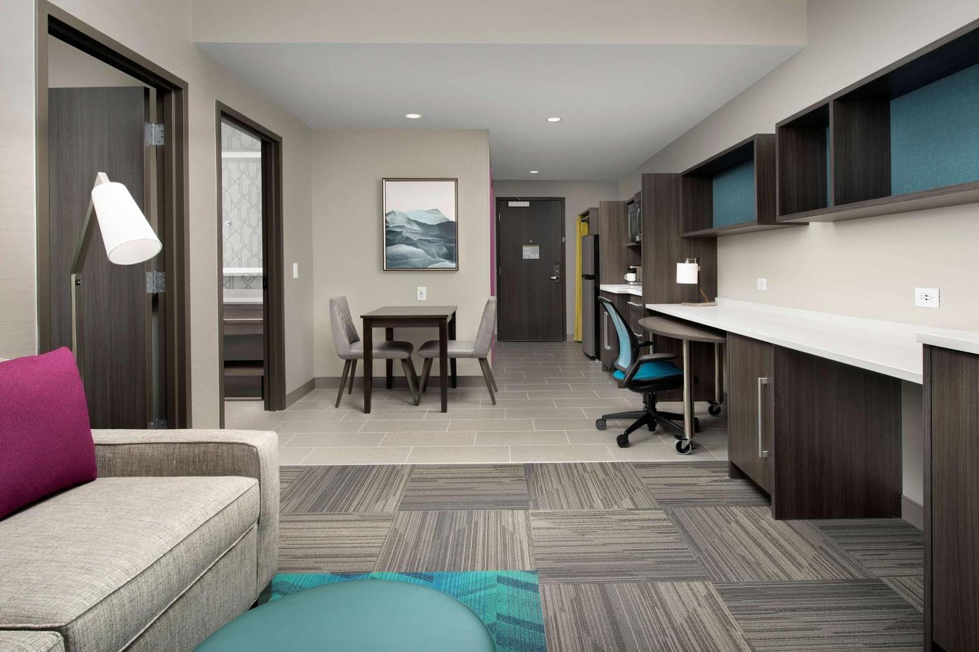 One-Bedroom King Suite Non-Smoking