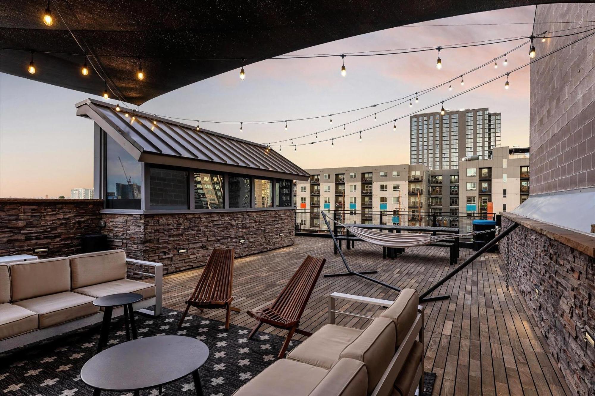 Suite City View