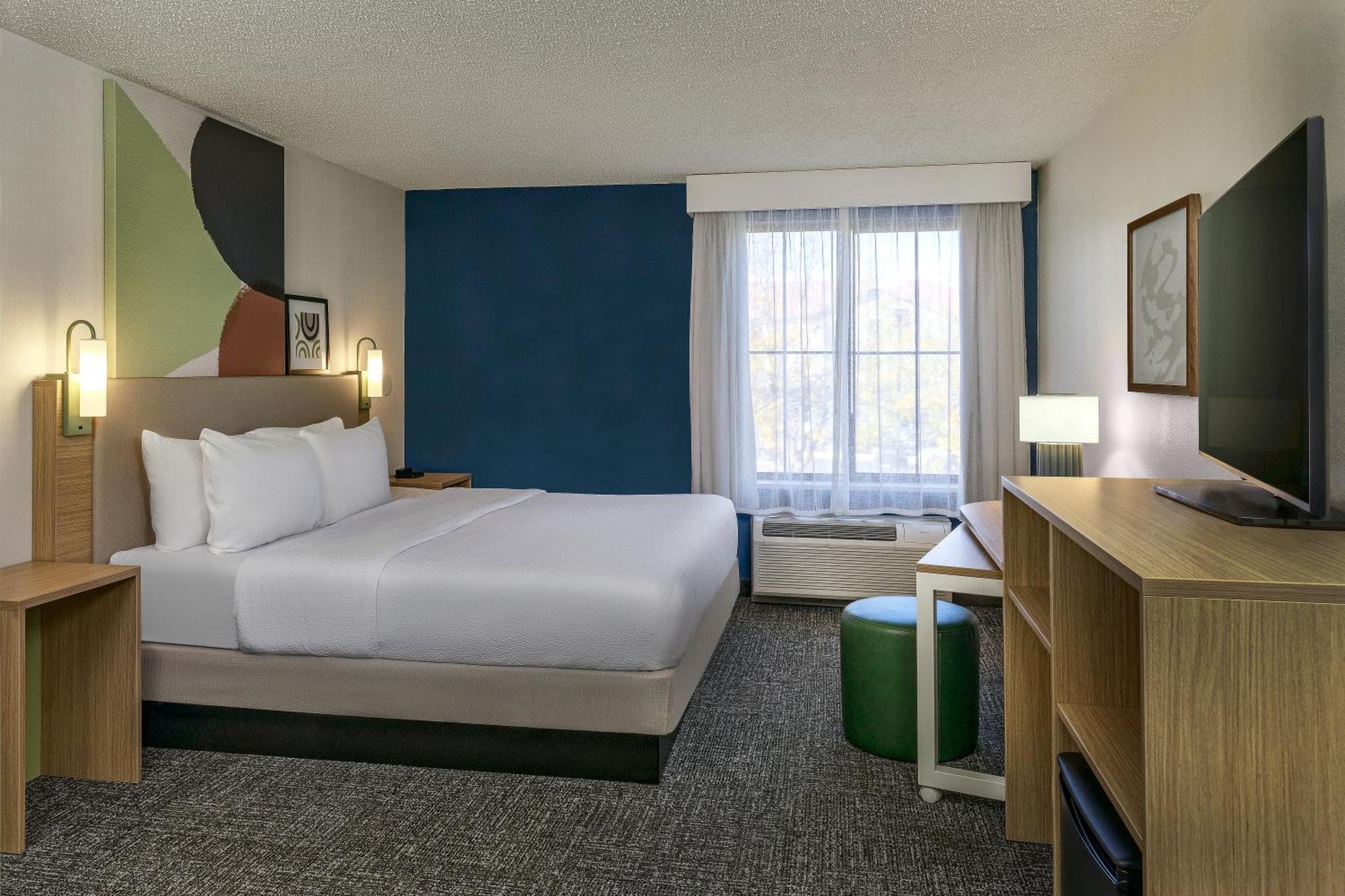 King Room,1697903582:JPEG