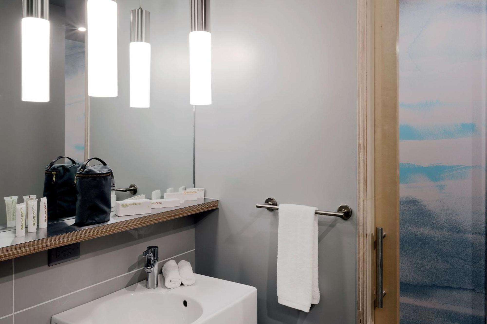 Mountain Double Queen,1639607389:JPEG