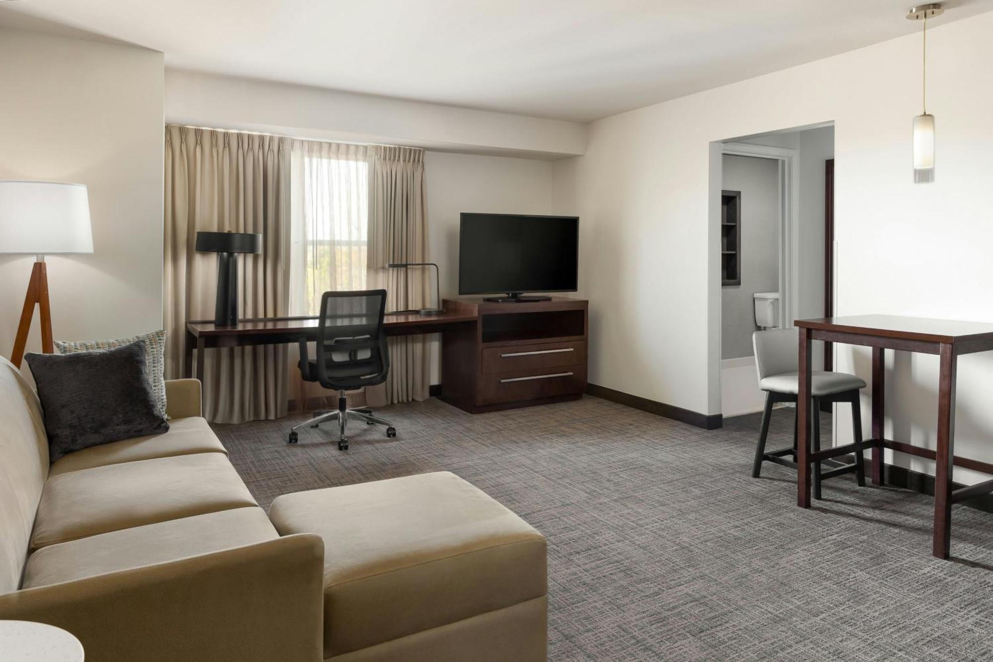 One-Bedroom King Suite,1658105904:JPEG