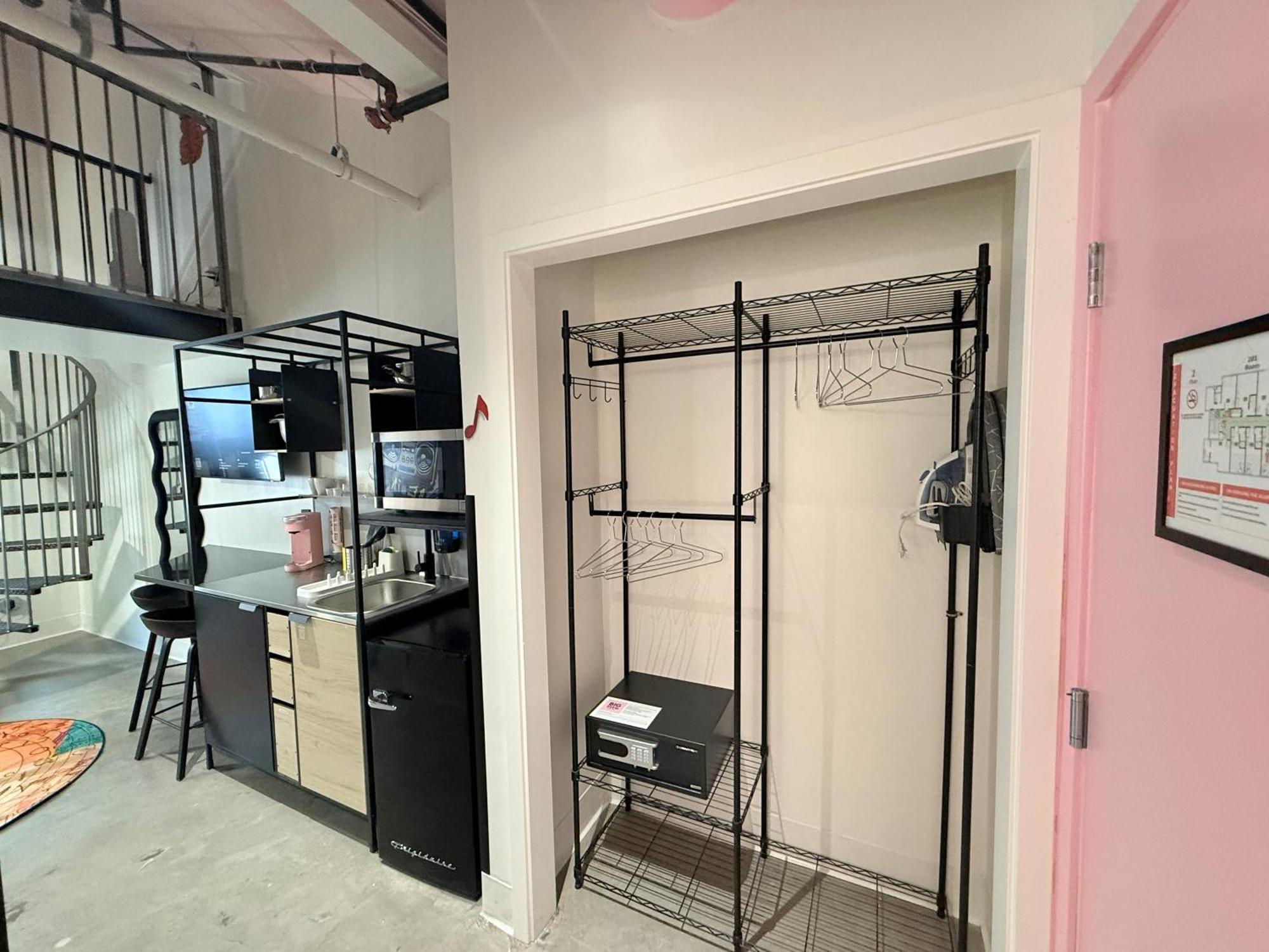 Studio Split Level