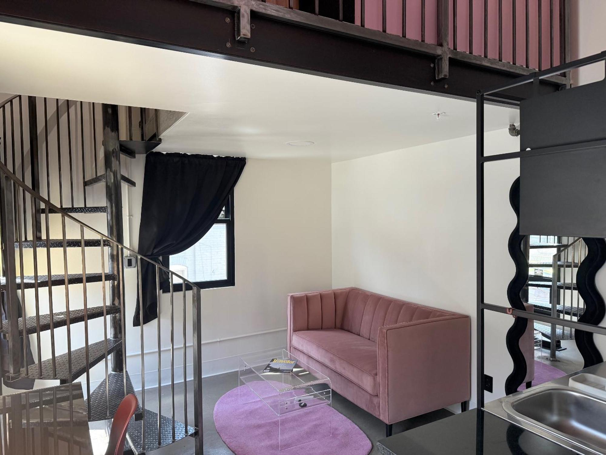 Studio Split Level