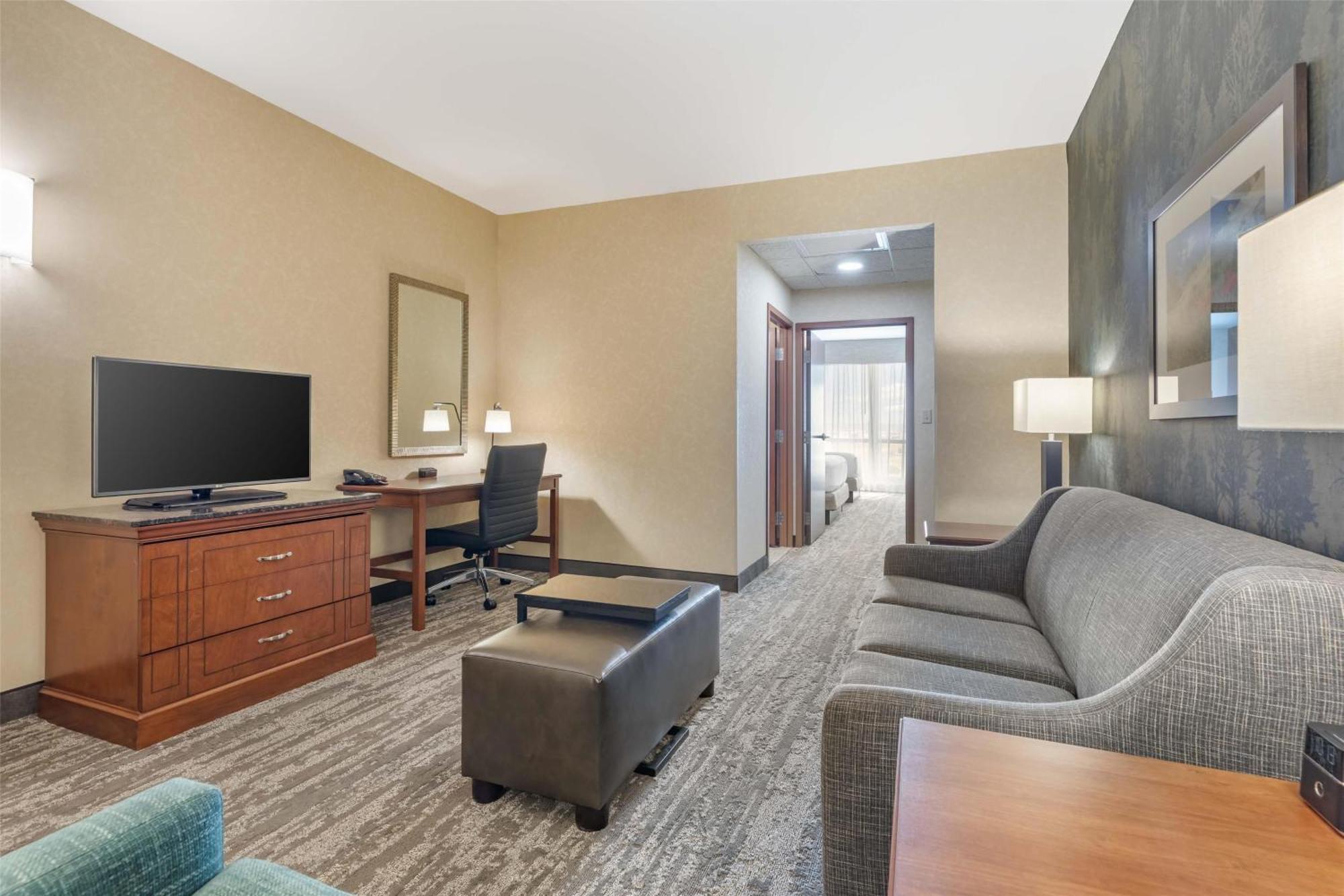 Queen Suite Two Queen Beds Sofa Bed High Floor
