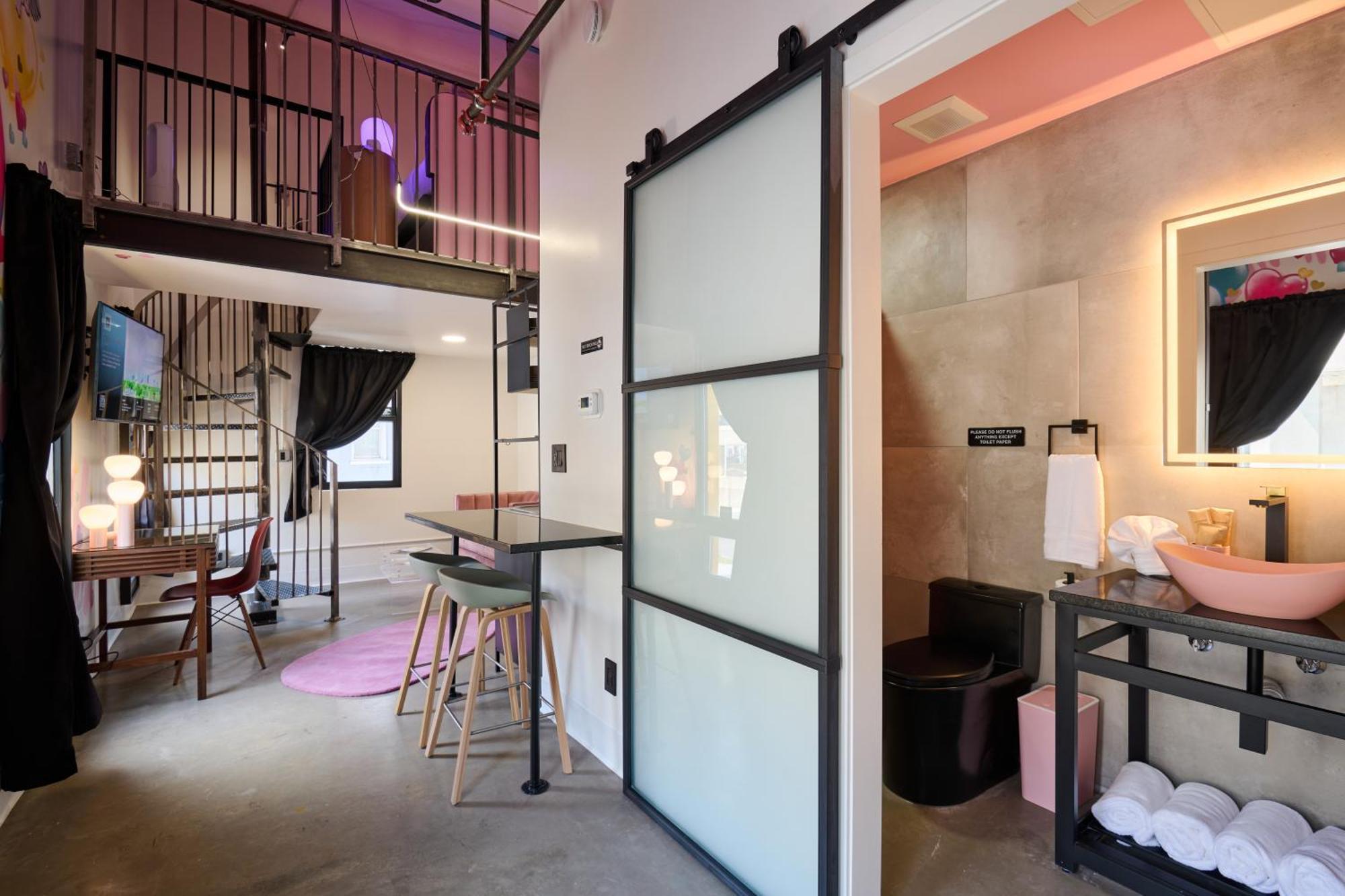 Studio Split Level