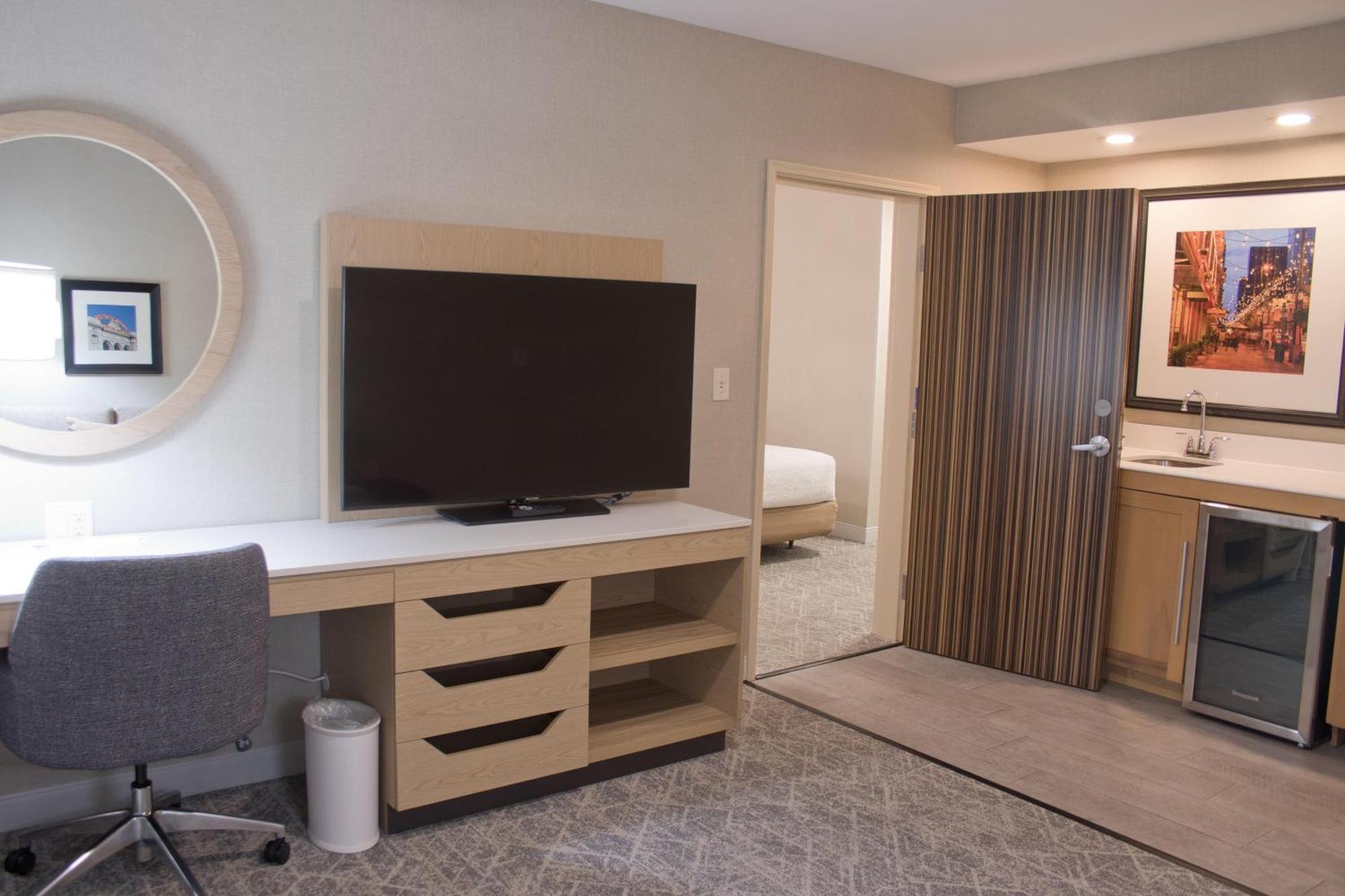 Suite Two Queen Beds Tub Mobility Access or Non-Smoking