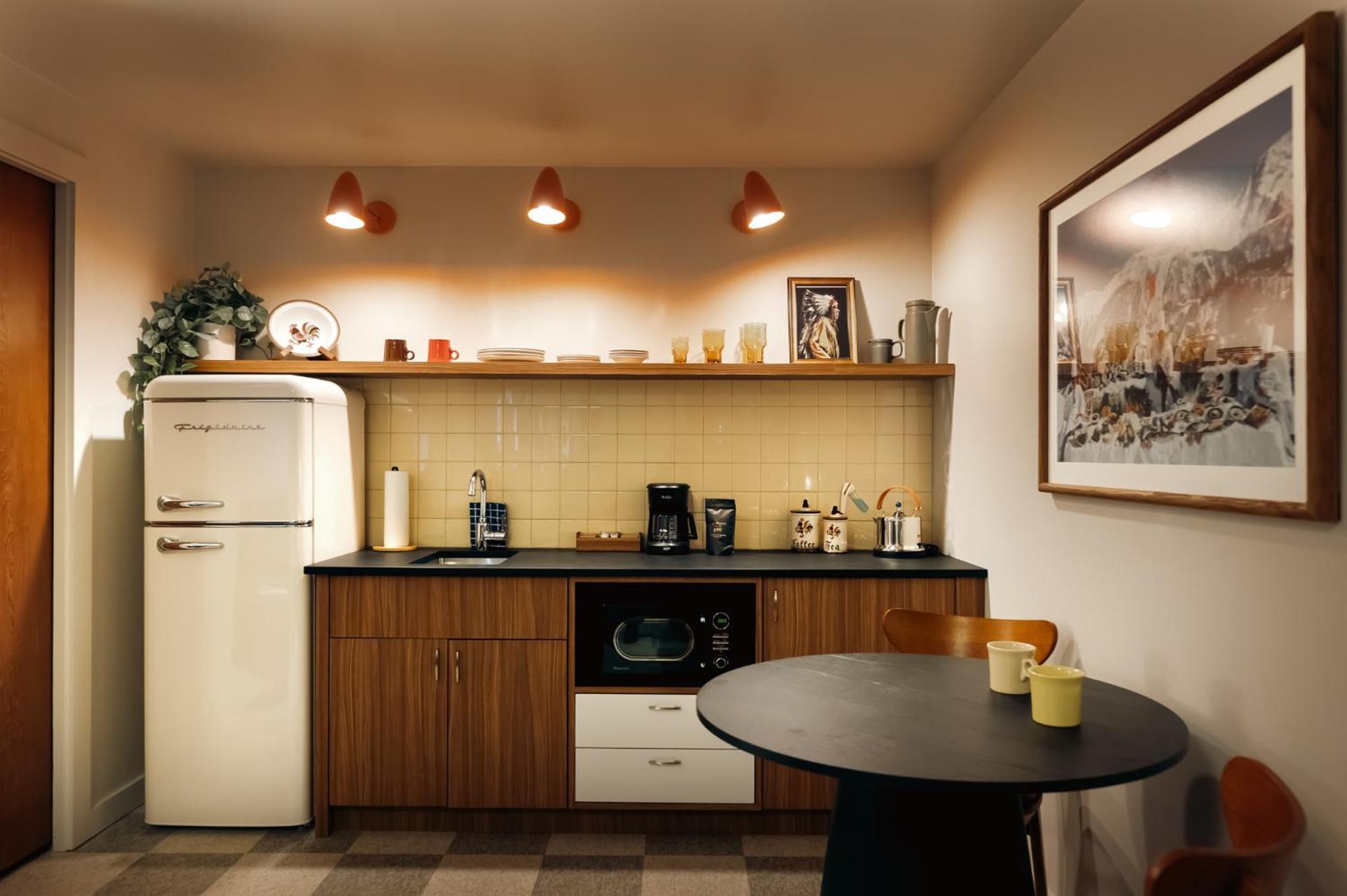 Retro Roadtrip Suite