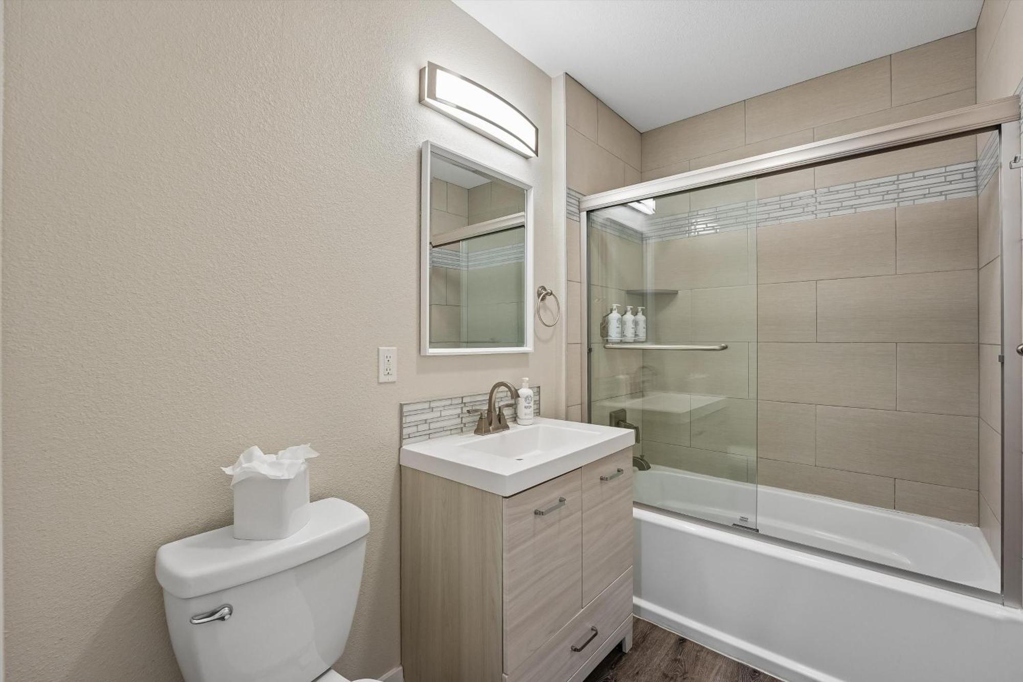 Two Bedroom Queen Beds Self Check
