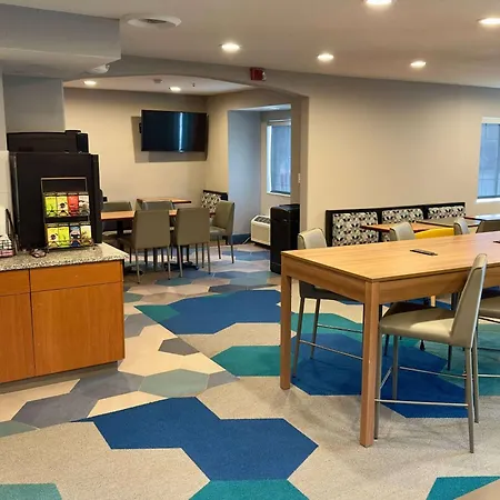 Microtel Inn & Suites By Wyndham Denver Airport-3