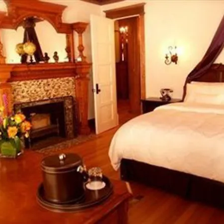 Patterson Inn-3