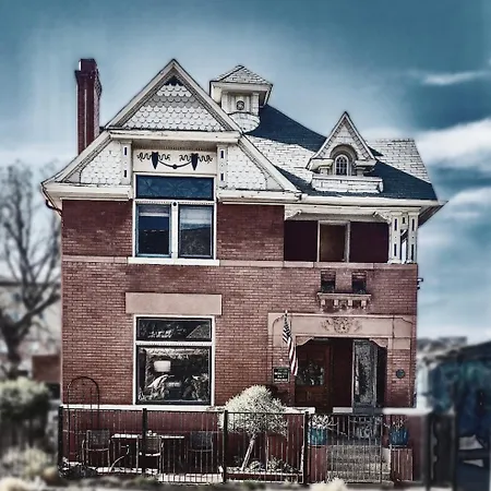 Off Broadway B & B-2
