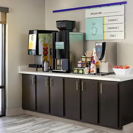 Garner Hotel Denver Airport By Ihg-3