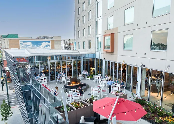 The Art Hotel Denver, Curio Collection By Hilton