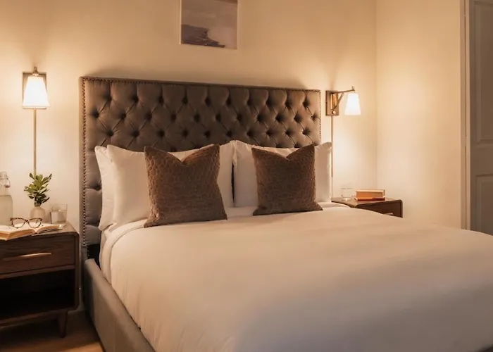 Ceros Aparthotel Denver